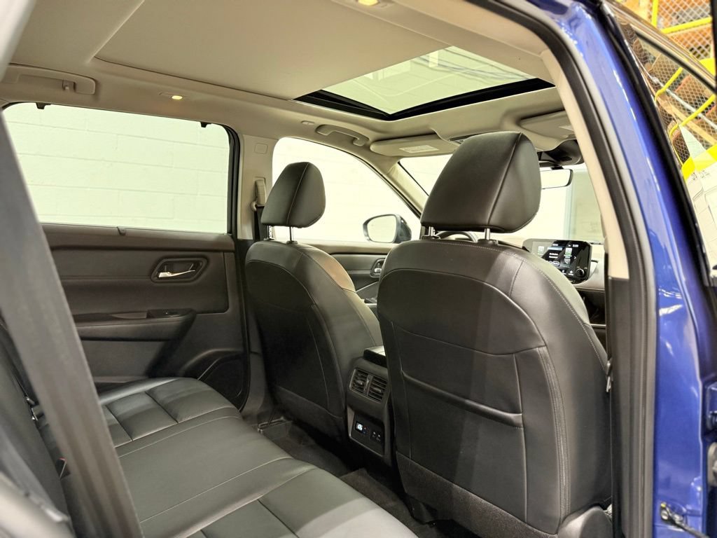 Used 2023 Nissan Rogue SL w/ SL Premium Package AWD/4WD image 43