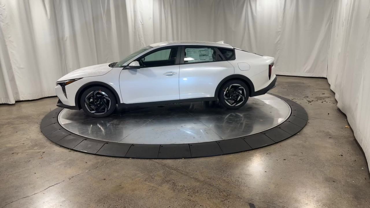 New 2025 Kia K4 EX image 5