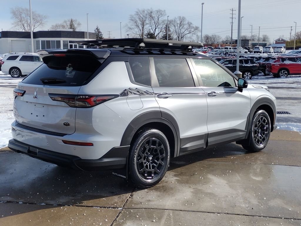 New 2026 Mitsubishi Outlander Trail Edition image 15