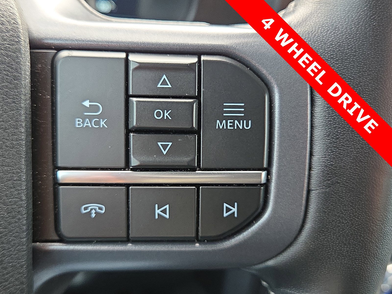 Used 2023 Ford F250 Lariat w/ Black Appearance Package image 22