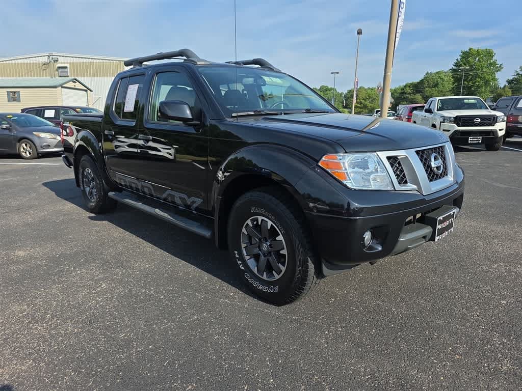Used 2020 Nissan Frontier PRO-4X w/ Pro-4x Utility Package AWD/4WD image 3