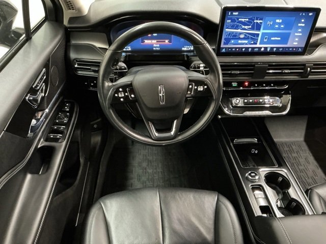 Used 2023 Lincoln Corsair Reserve w/ Equipment Group 201A image 10