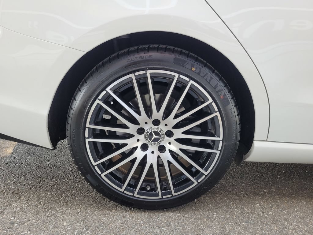 Used 2023 Mercedes-Benz C 300 Sedan image 38