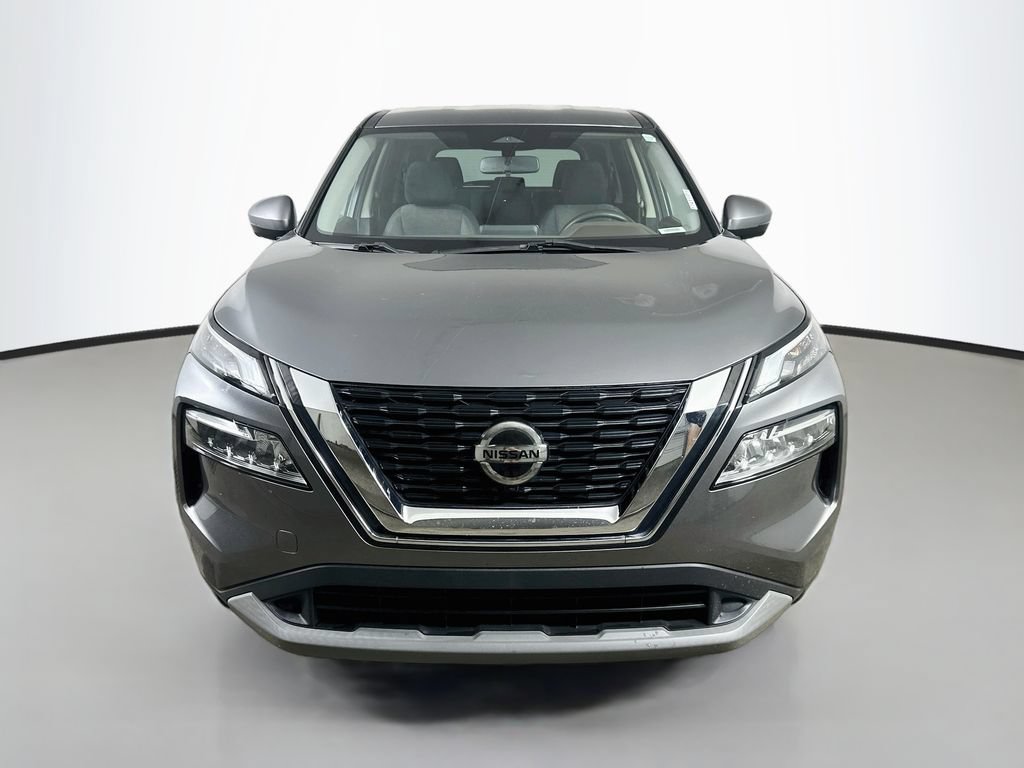 Used 2021 Nissan Rogue SV FWD image 2