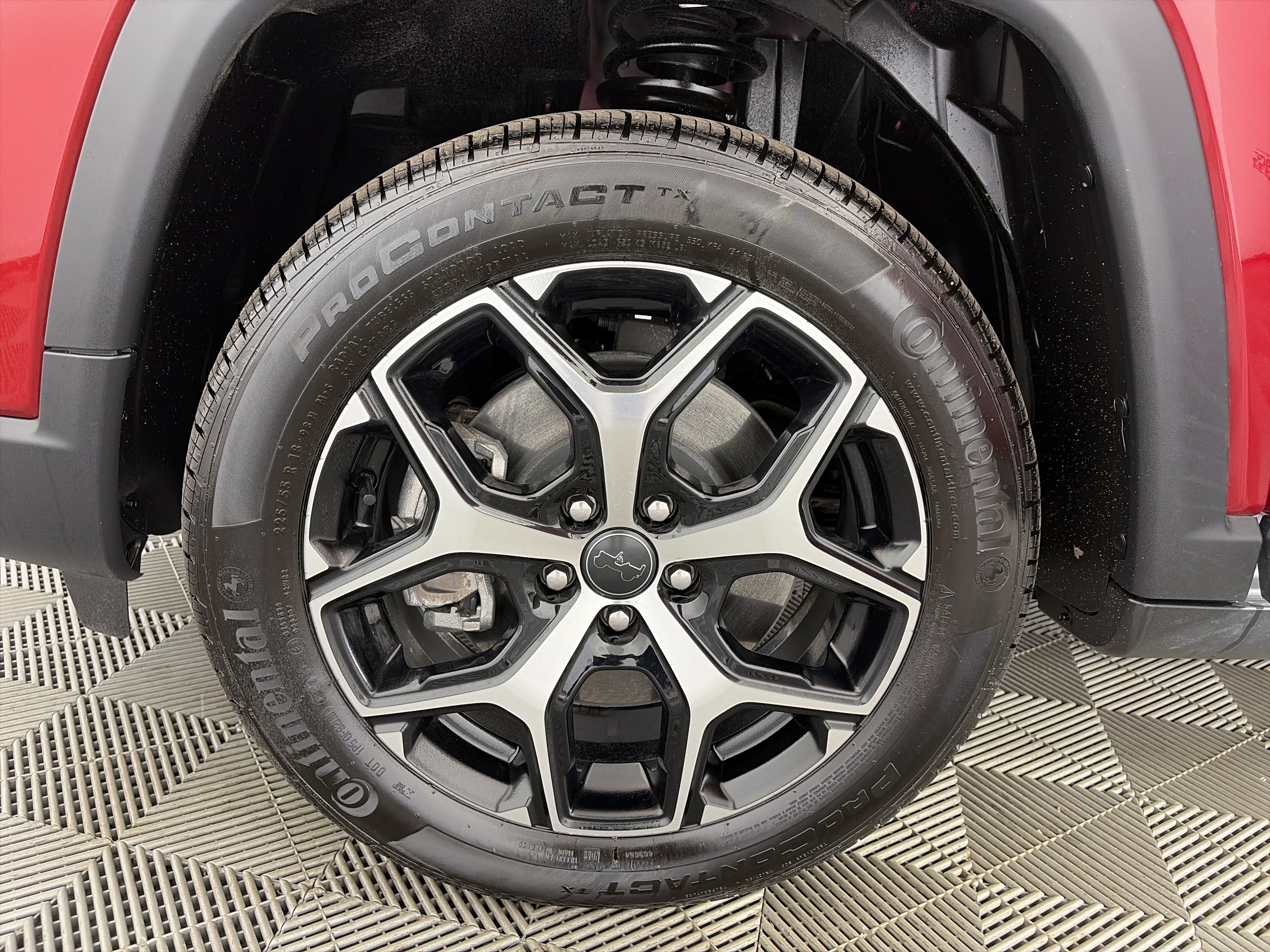 Used 2025 Jeep Compass Limited AWD/4WD image 13