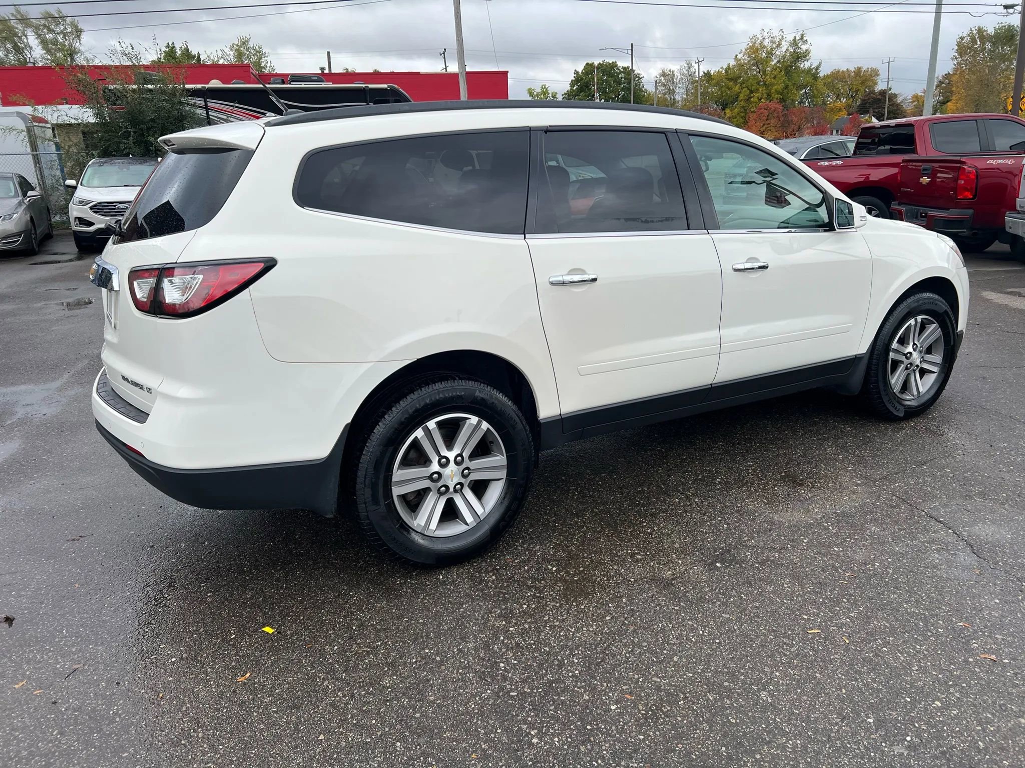 Used 2015 Chevrolet Traverse LT image 5