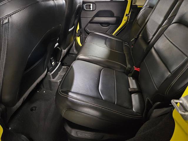 Used 2022 Jeep Wrangler Unlimited Sahara w/ Cold Weather Group AWD/4WD image 16