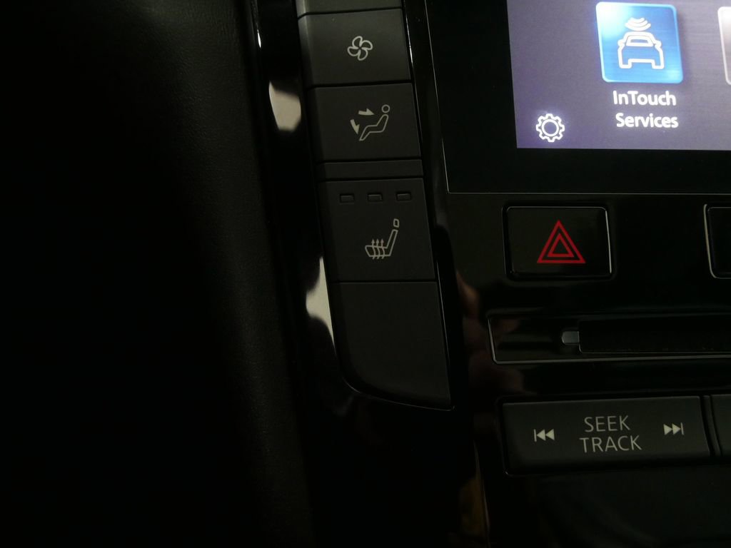 Used 2025 INFINITI QX50 Luxe AWD/4WD image 34