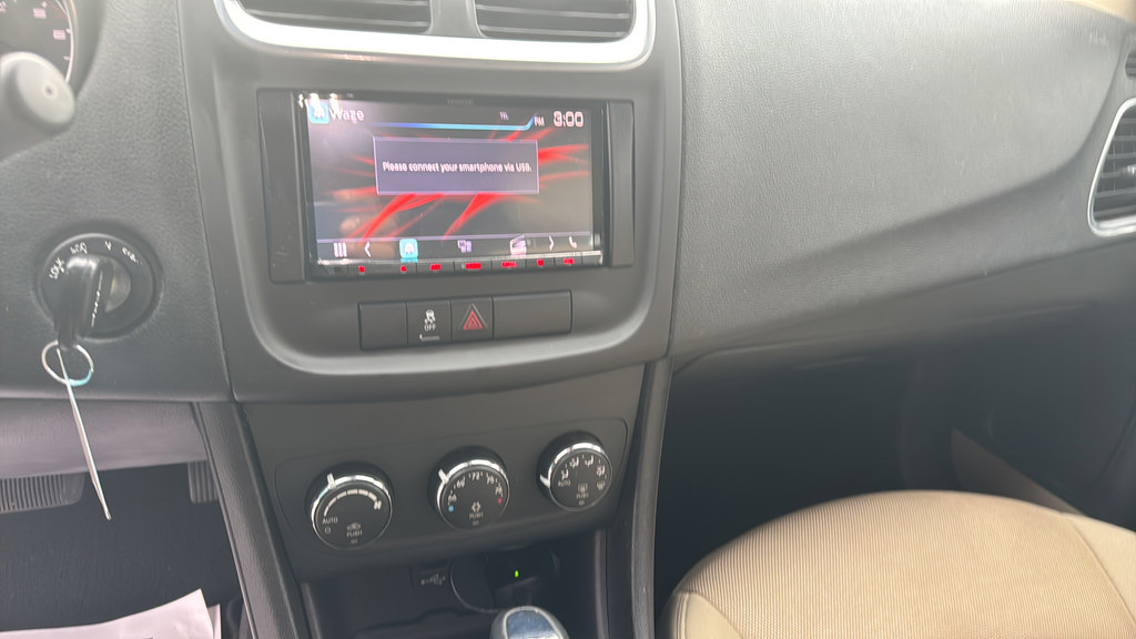 Used 2012 Dodge Avenger SXT FWD image 11