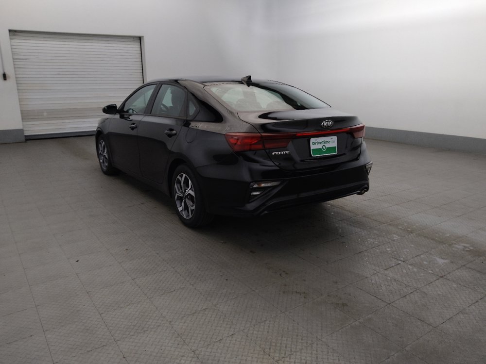 Used 2021 Kia Forte LXS FWD image 5