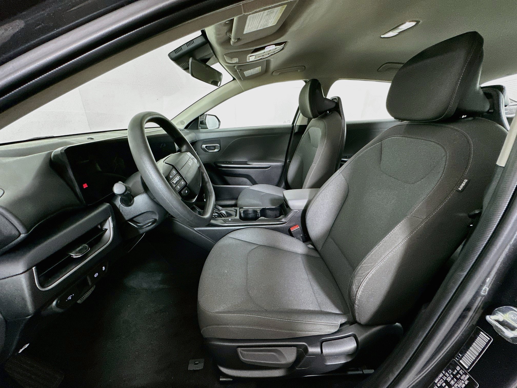 Used 2025 Kia K4 FWD image 13