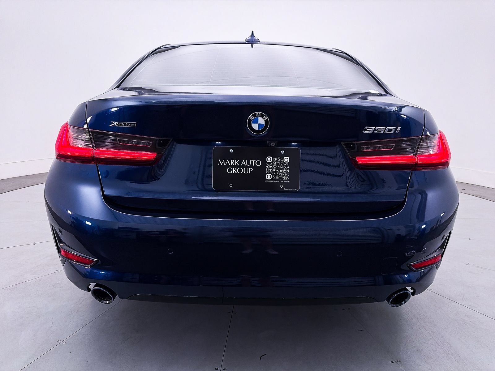 Used 2020 BMW 330i xDrive Sedan w/ Convenience Package AWD/4WD image 14