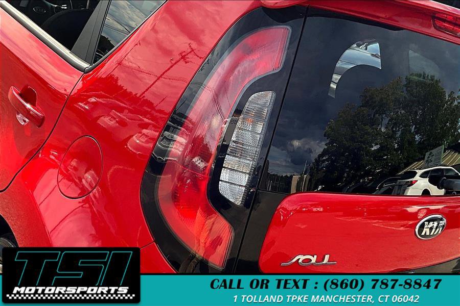 Used 2015 Kia Soul + image 30