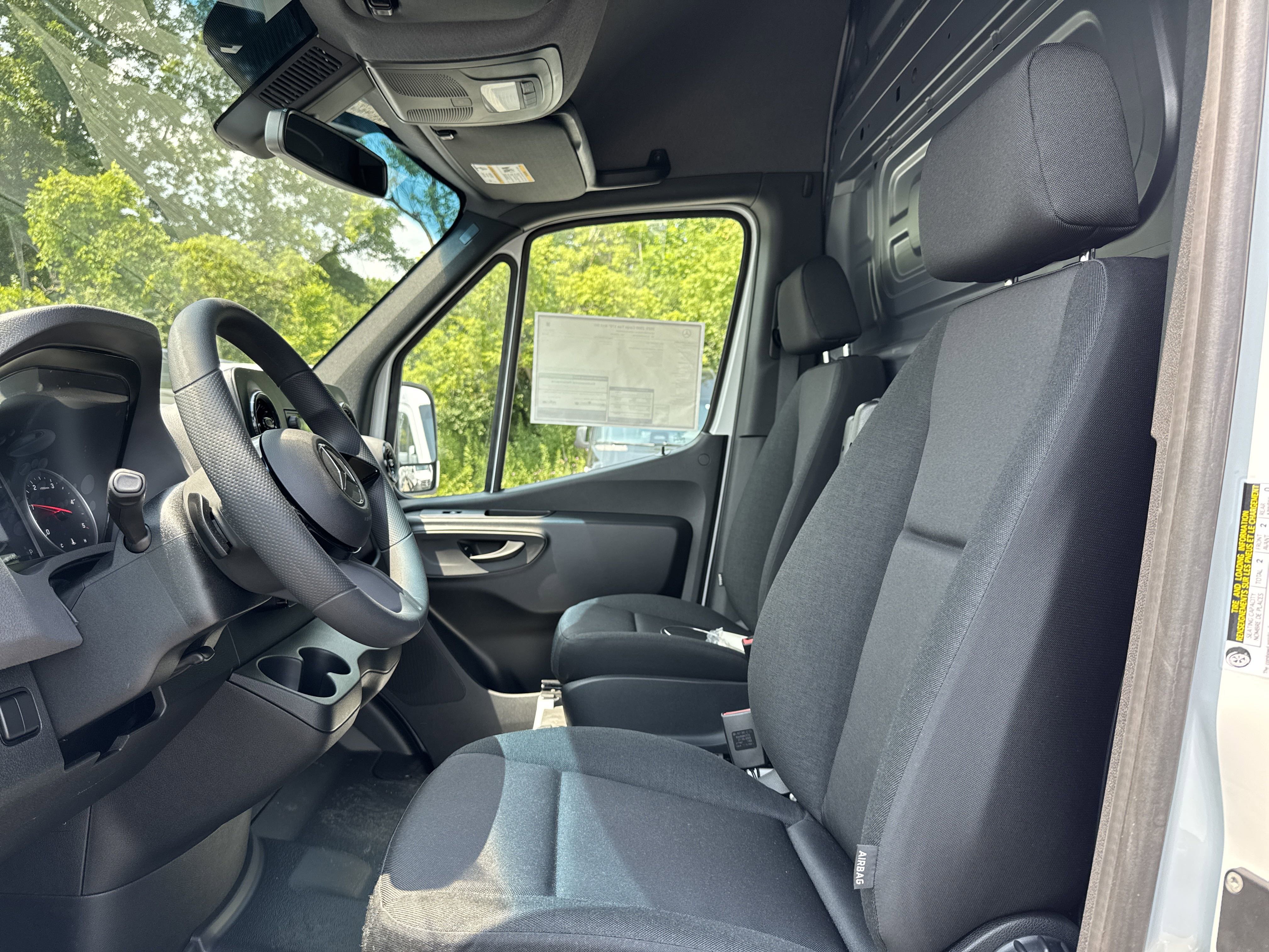 New 2025 Mercedes-Benz Sprinter 2500 image 10