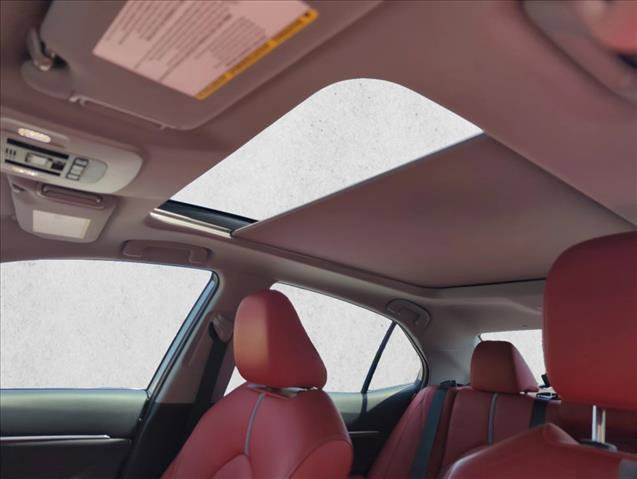 Used 2019 Toyota Camry XSE FWD image 18