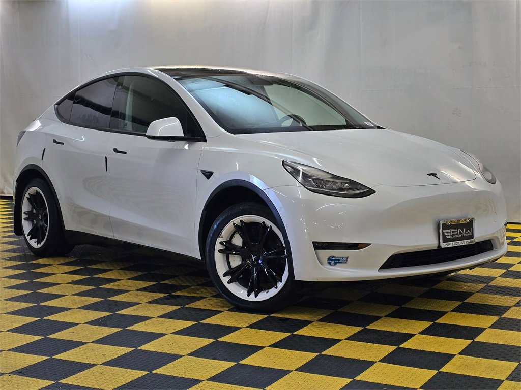 Used 2021 Tesla Model Y Long Range video 1