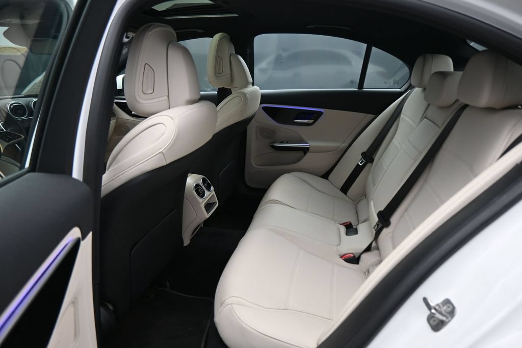 Used 2025 Mercedes-Benz C 300 Sedan image 26
