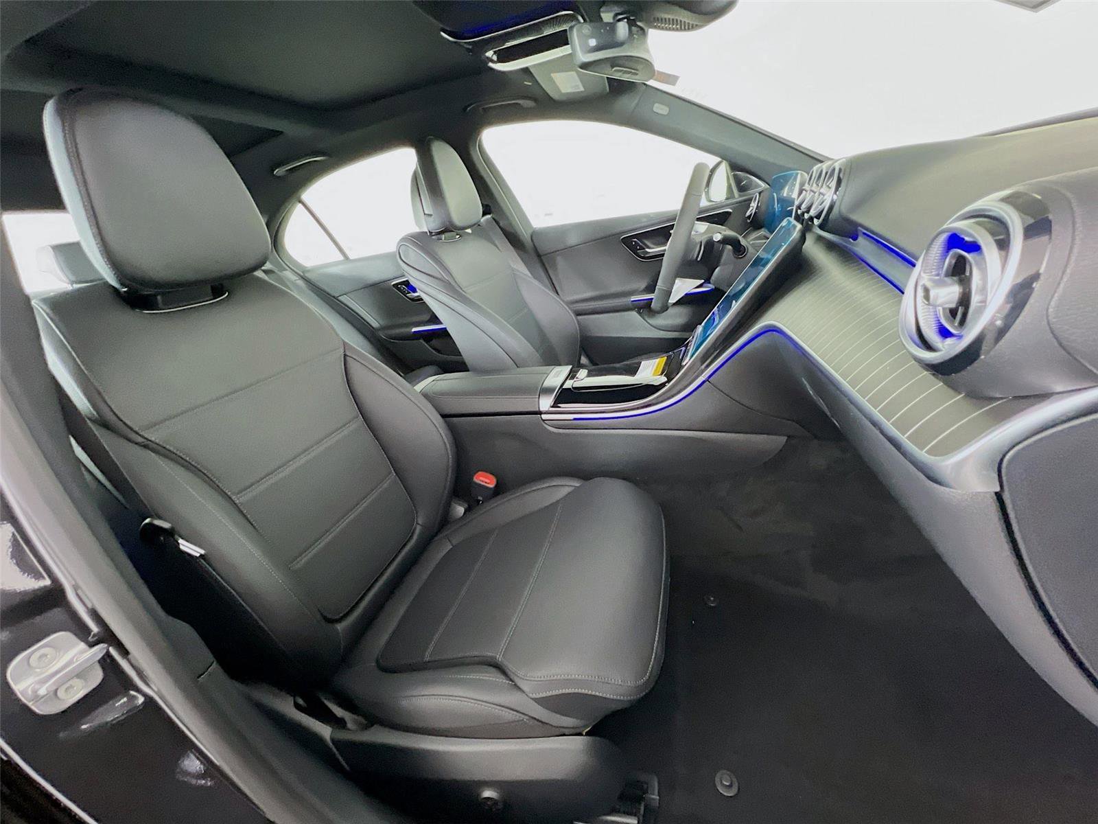 New 2026 Mercedes-Benz C 300 4MATIC Sedan image 25