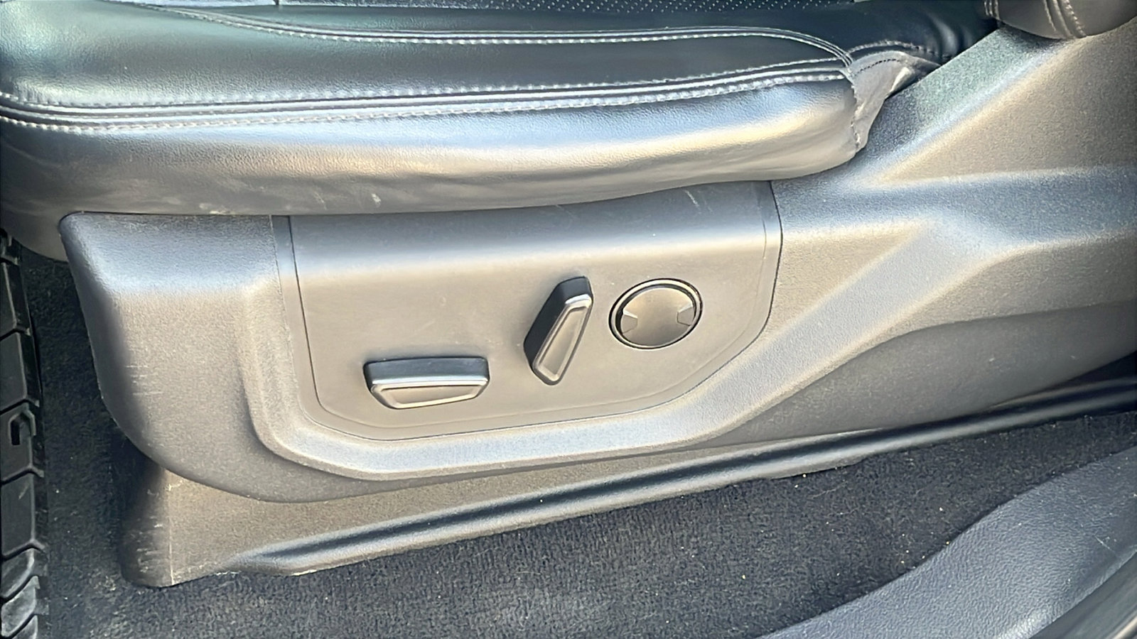 Used 2023 Ford Expedition XLT RWD image 11