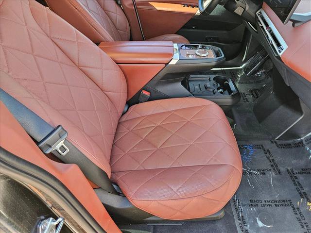 Used 2023 BMW iX M60 w/ Executive Package image 21