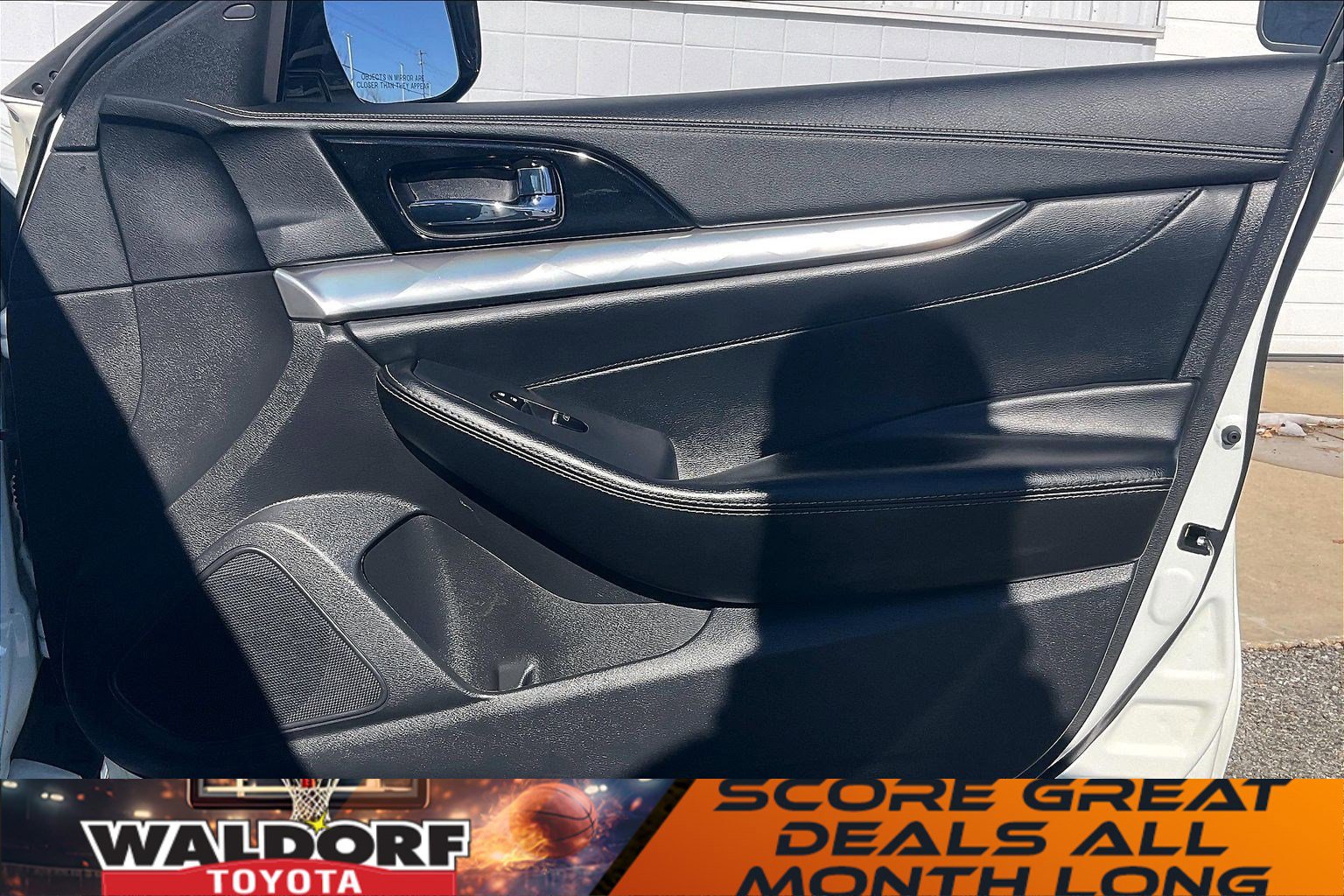 Used 2023 Nissan Maxima SV w/ Floor Mat Group image 28