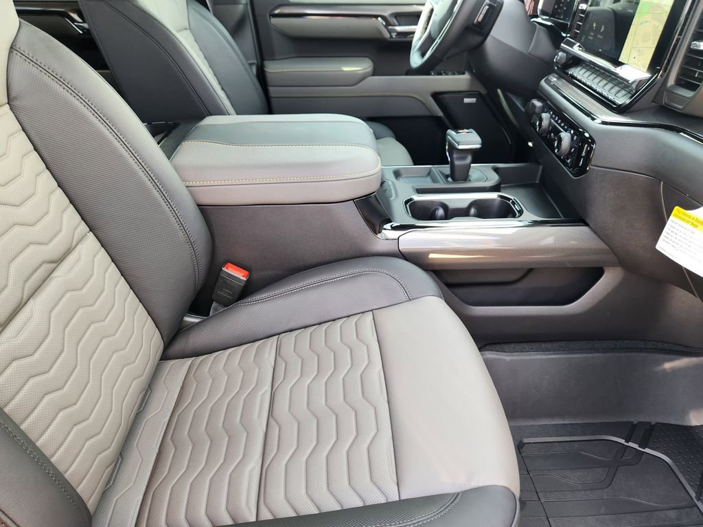 New 2026 Chevrolet Silverado 1500 ZR2 image 10