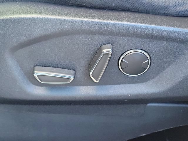 Used 2017 Ford Explorer XLT FWD image 14
