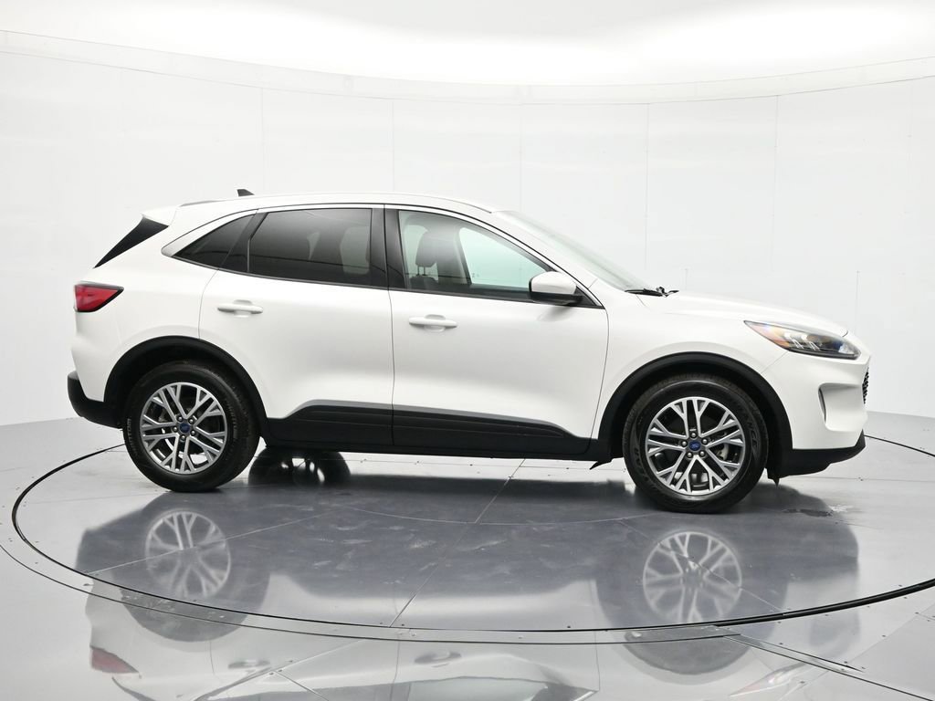 Used 2022 Ford Escape SEL w/ Technology Package image 5