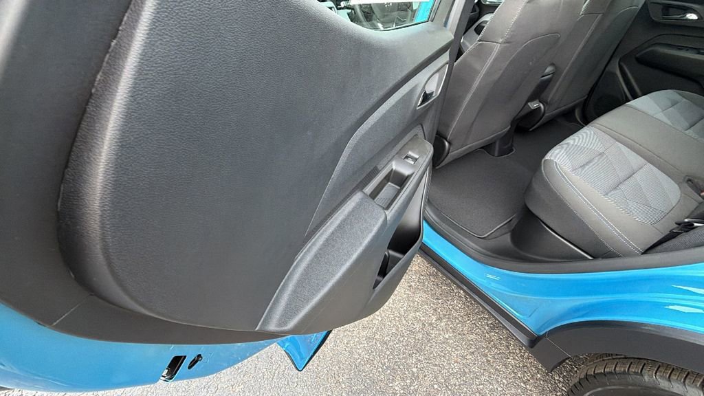 New 2027 Chevrolet Bolt LT w/ Comfort Package image 15