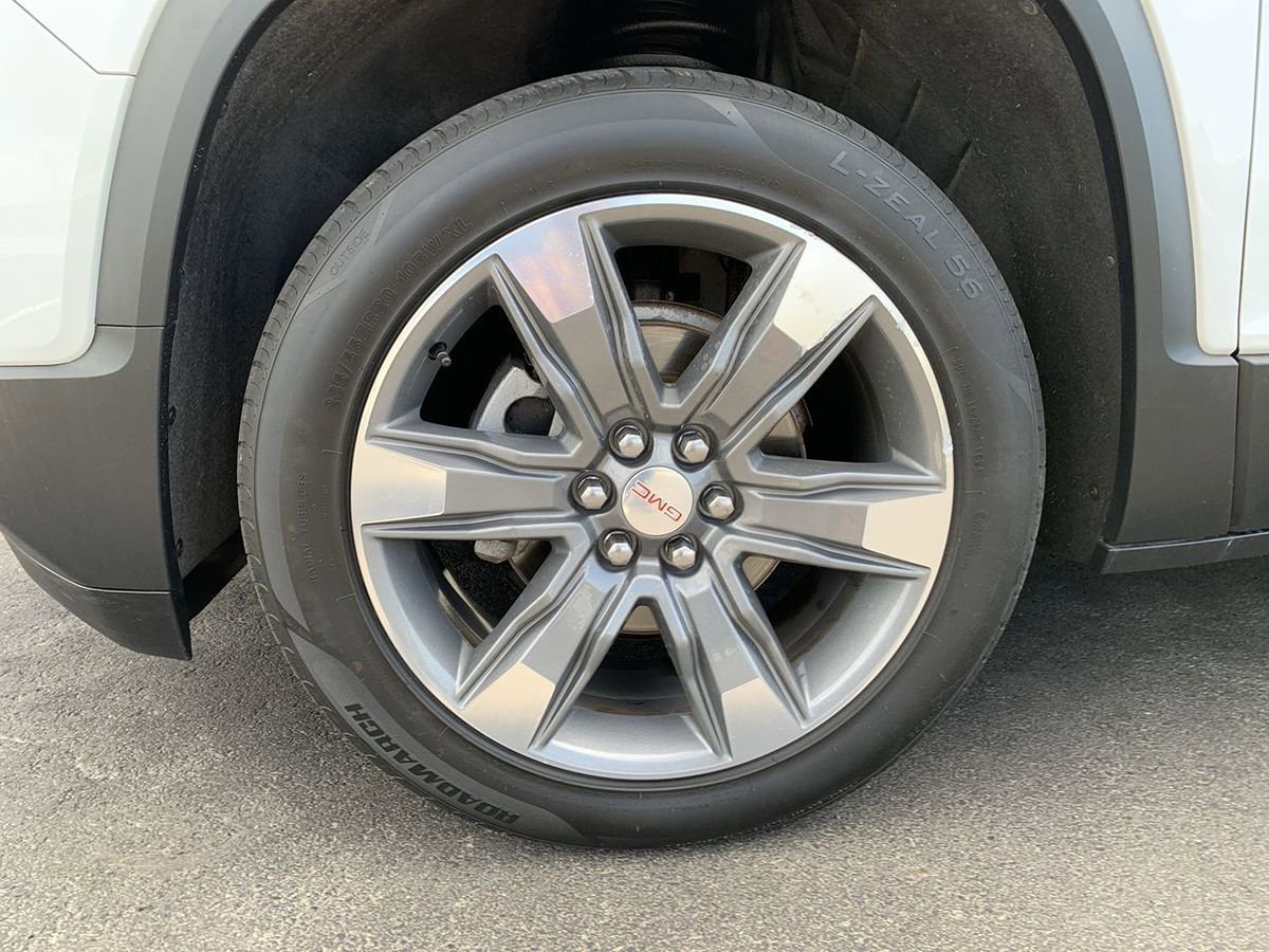 Used 2018 GMC Acadia SLT image 11
