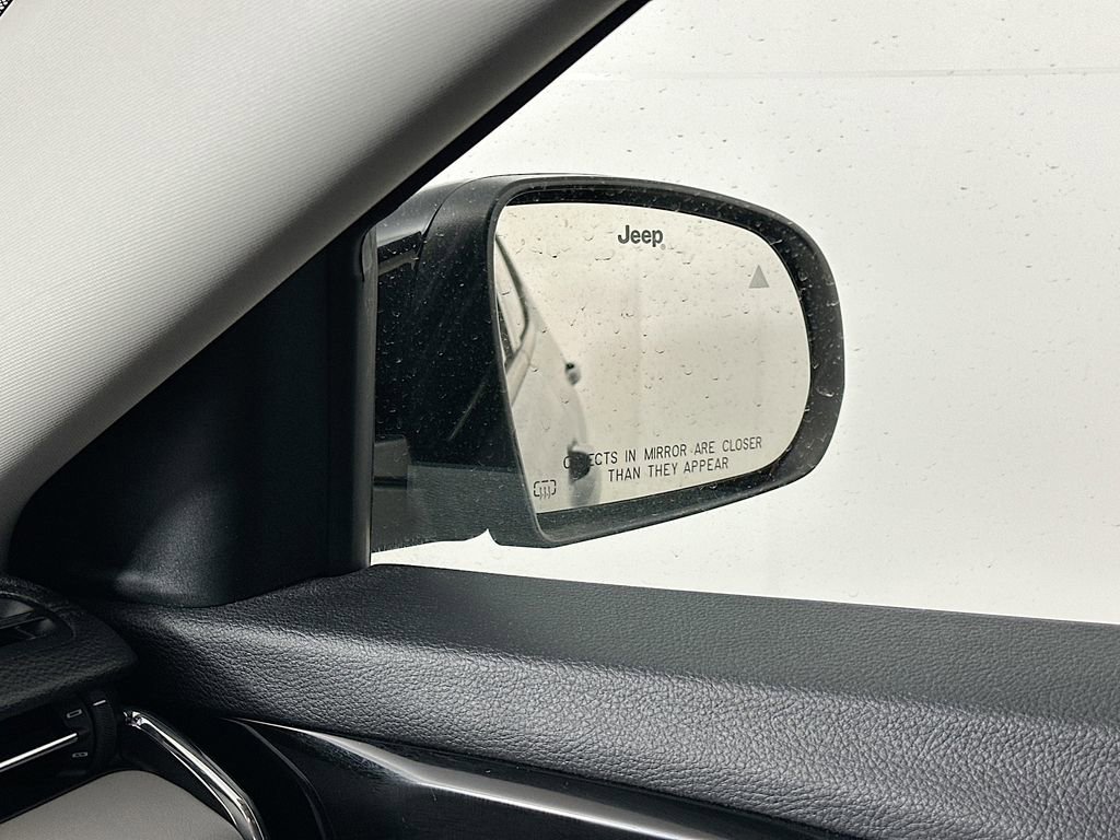 Used 2022 Jeep Compass Limited image 25