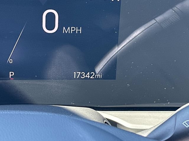 Certified 2025 Buick Envista Sport Touring FWD image 11
