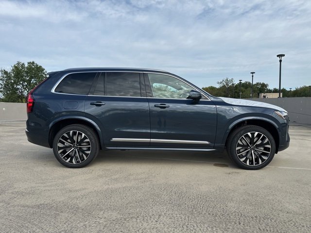 New 2026 Volvo XC90 B6 Plus w/ Protection Package Premier image 8