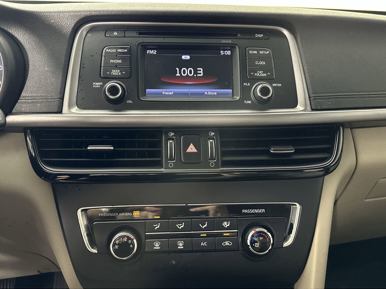 Used 2017 Kia Optima LX image 25