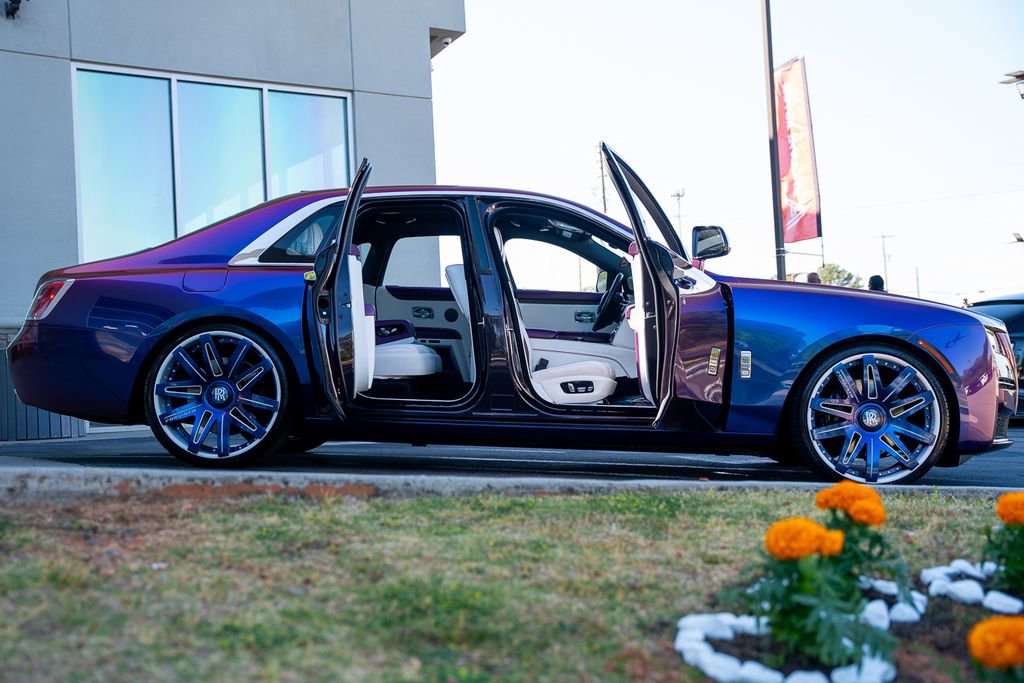 Used 2022 Rolls-Royce Ghost w/ Ghost Package AWD/4WD image 9