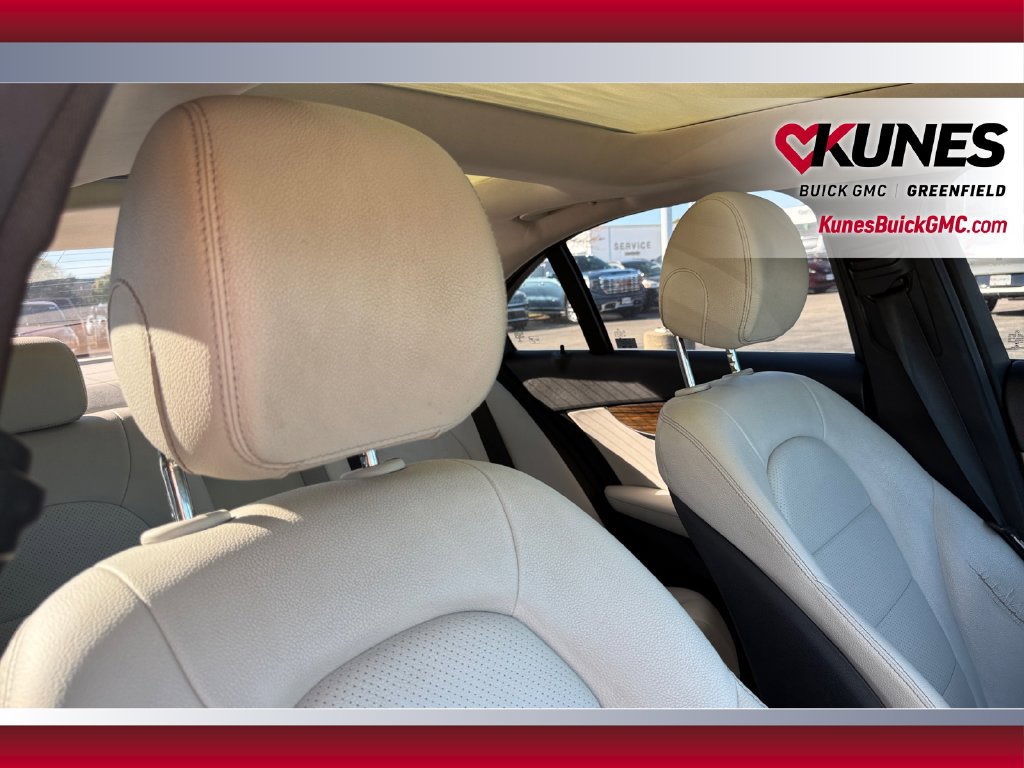 Used 2017 Mercedes-Benz C 300 4MATIC Sedan image 43