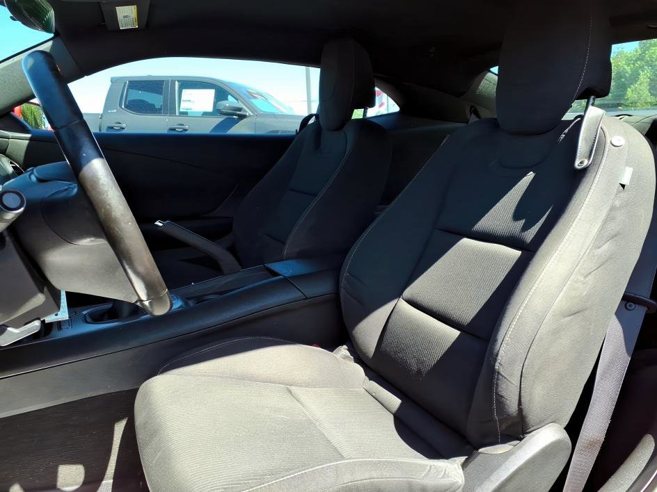 Used 2014 Chevrolet Camaro LT RWD image 12
