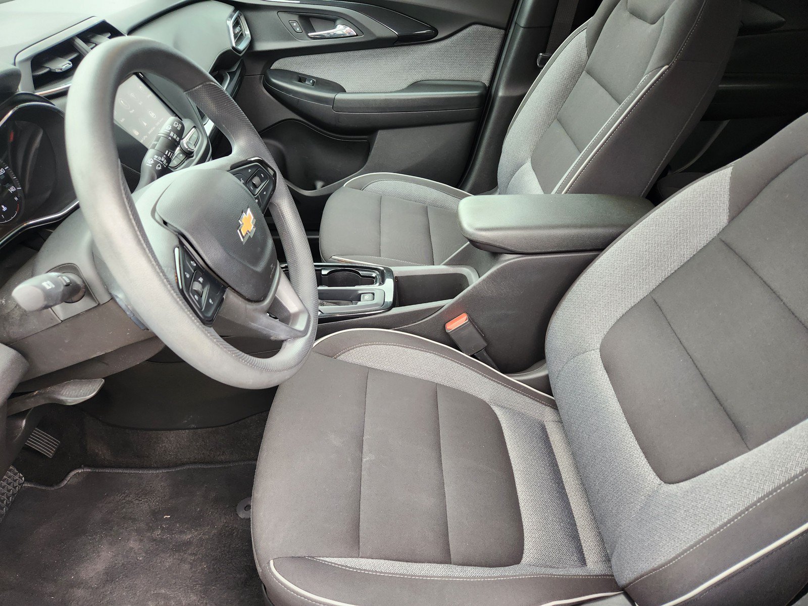 Used 2023 Chevrolet TrailBlazer LT FWD image 10
