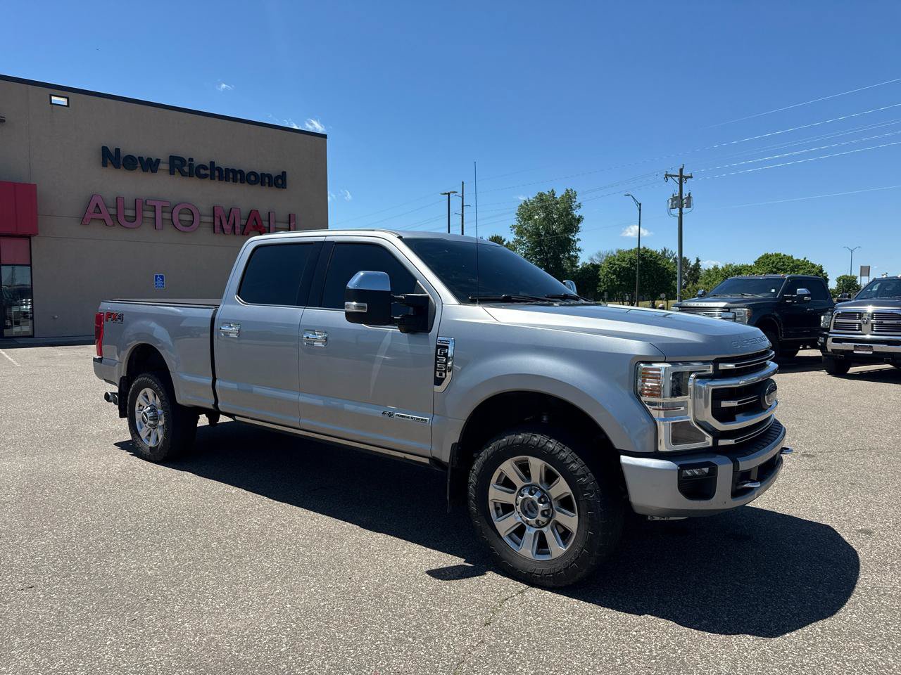 Used 2020 Ford F350 Platinum w/ FX4 Off-Road Package AWD/4WD image 7