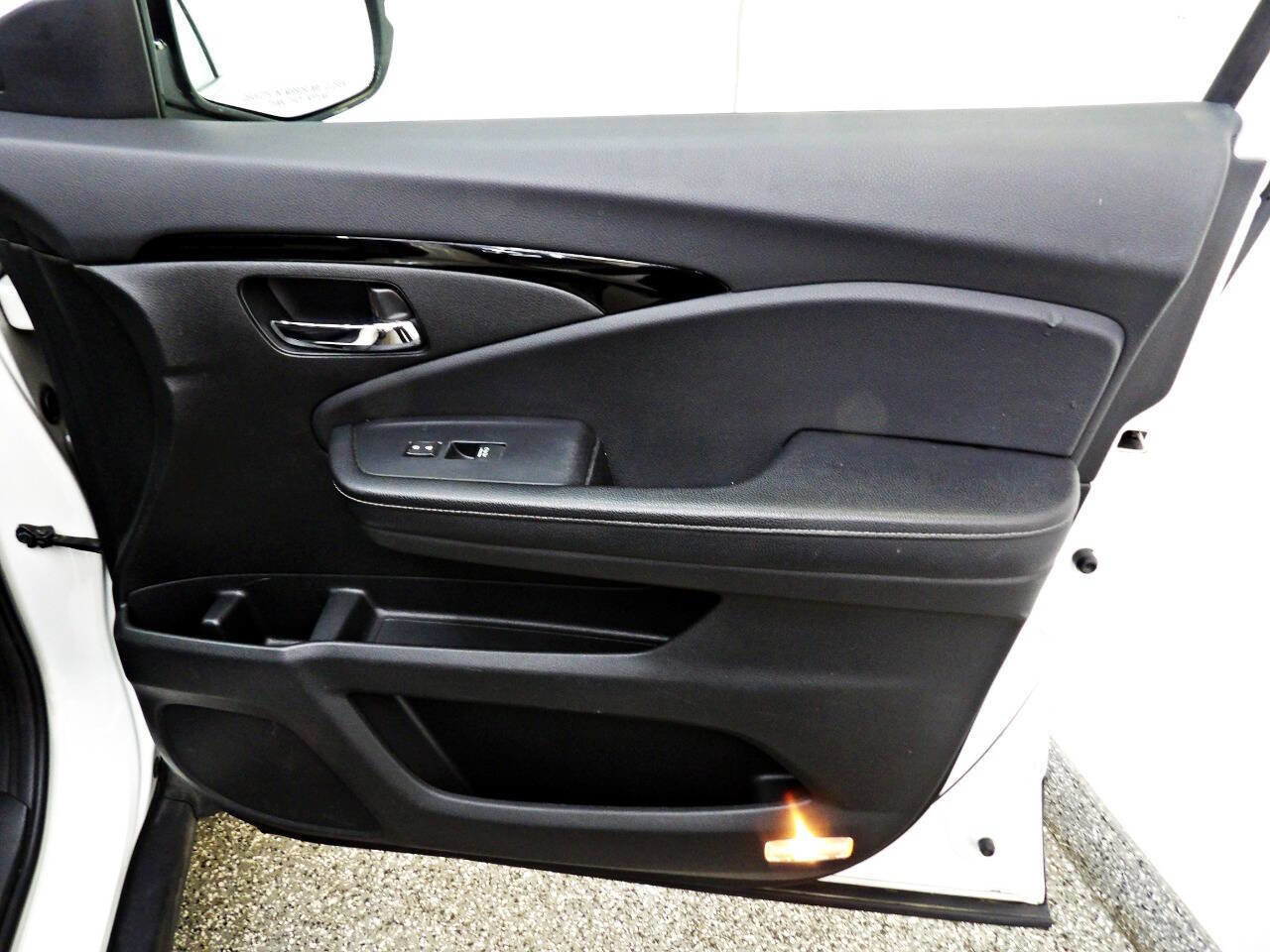 Used 2017 Honda Ridgeline RTL-E image 11