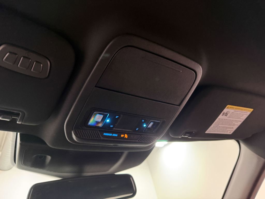 Used 2021 Ford Explorer King Ranch w/ Premium Technology Package image 87