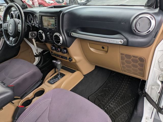 Used 2013 Jeep Wrangler Unlimited Sahara w/ Dual Top Group image 26