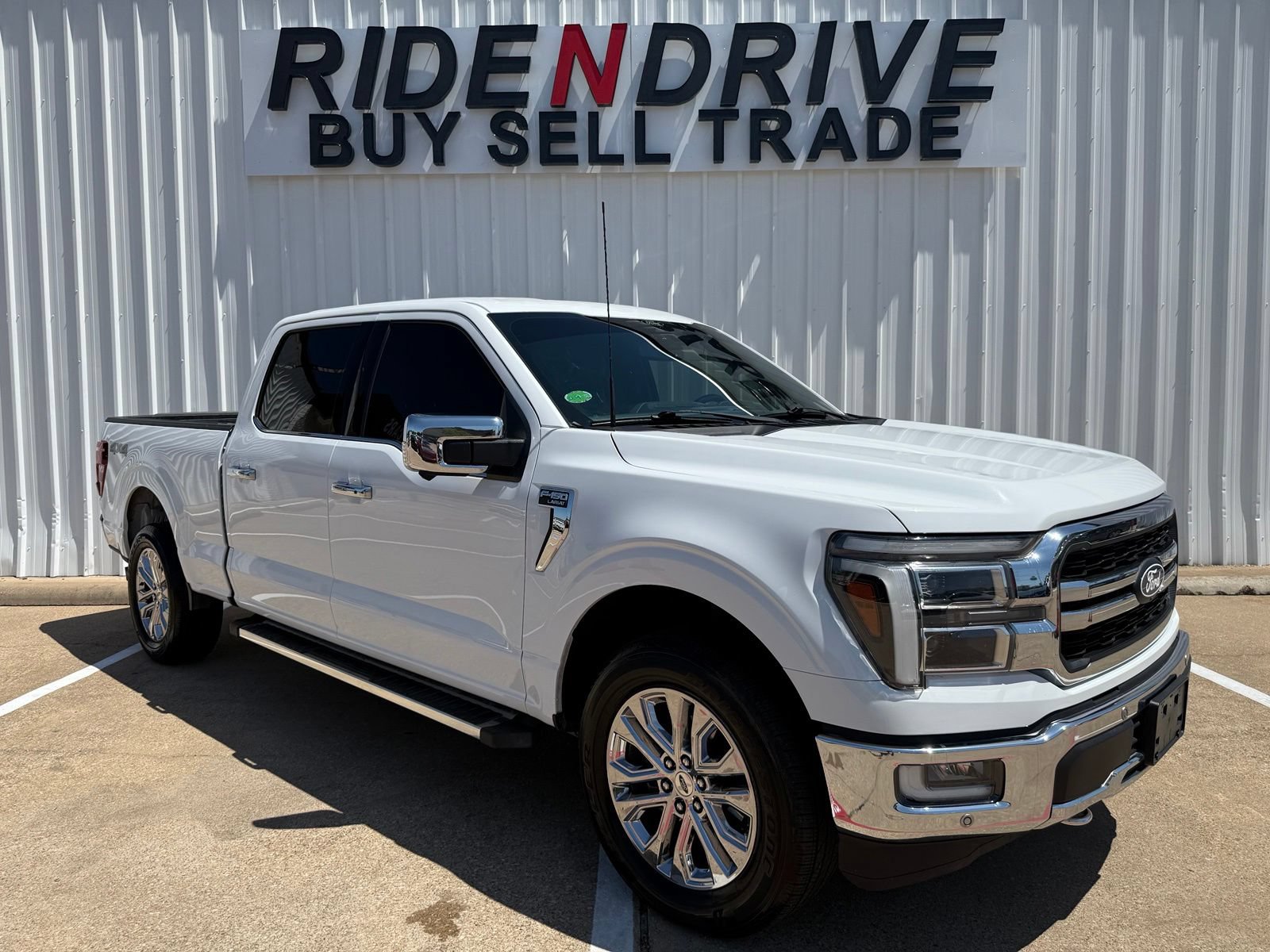 Used 2024 Ford F150 Lariat w/ Tow/Haul Package AWD/4WD image 9