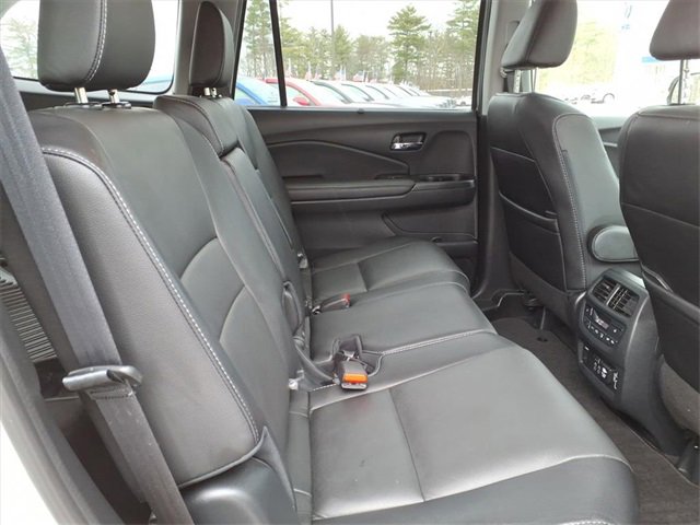 Used 2021 Honda Pilot Touring image 8