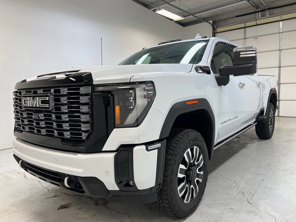 New 2026 GMC Sierra 2500 Denali Ultimate AWD/4WD image 11