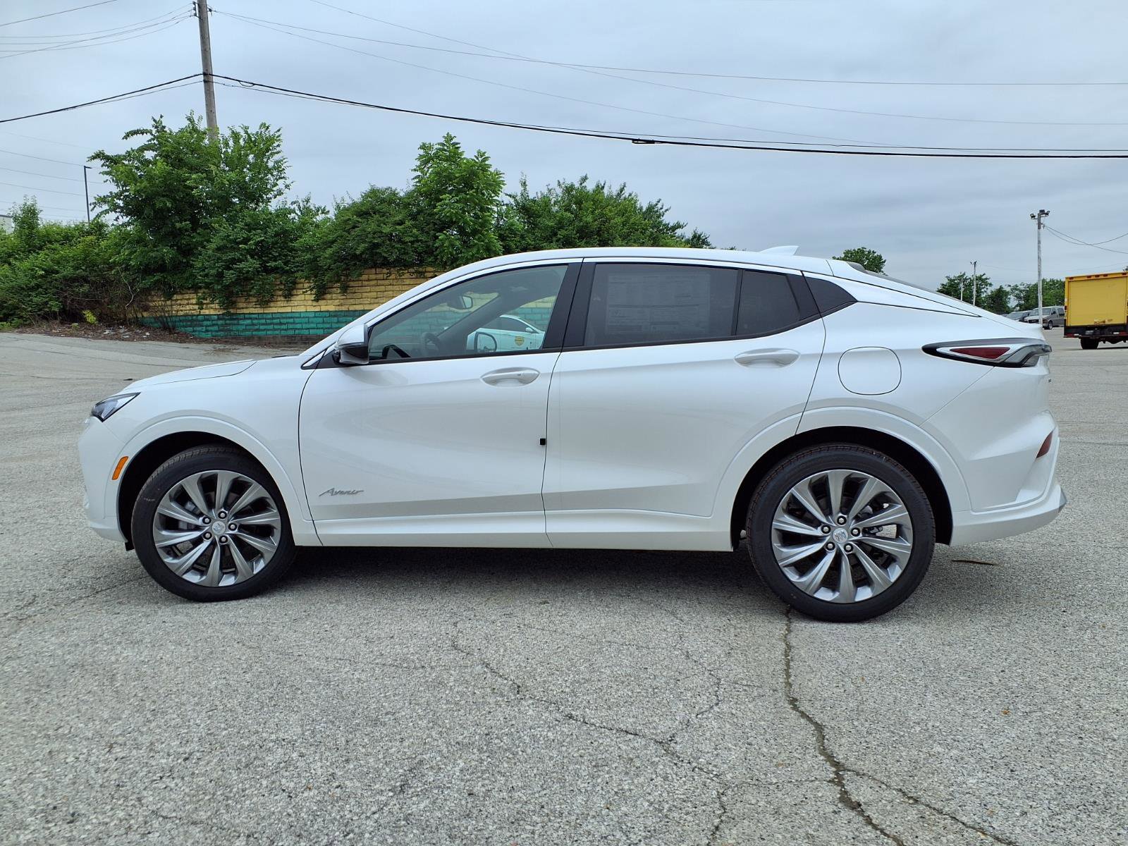 New 2026 Buick Envista Avenir FWD image 25