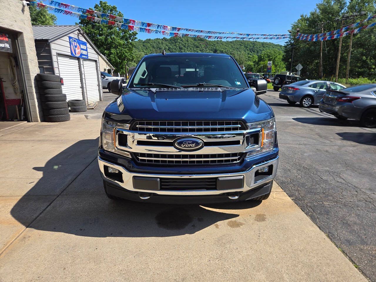 Used 2019 Ford F150 XLT w/ Equipment Group 302A Luxury AWD/4WD image 2