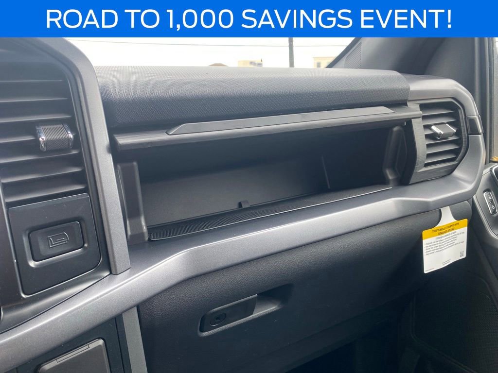 New 2025 Ford F150 XLT w/ Equipment Group 302A MID image 32