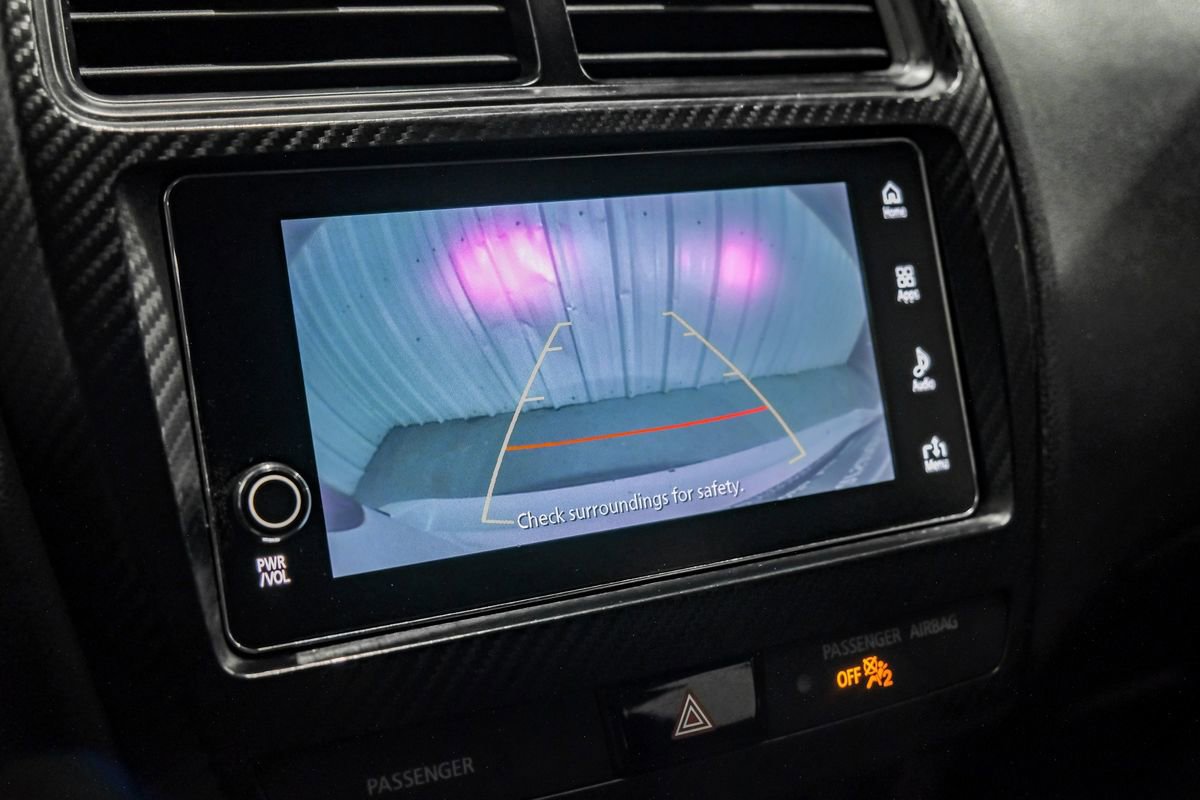Used 2018 Mitsubishi Outlander Sport SE FWD image 19