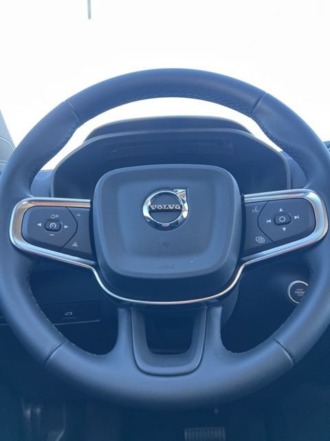 New 2026 Volvo XC40 B4 Core FWD image 13